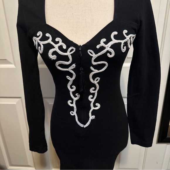 Peep Sweetheart neckline Bodycon mini dress with white trim | size Small - Picture 2 of 11